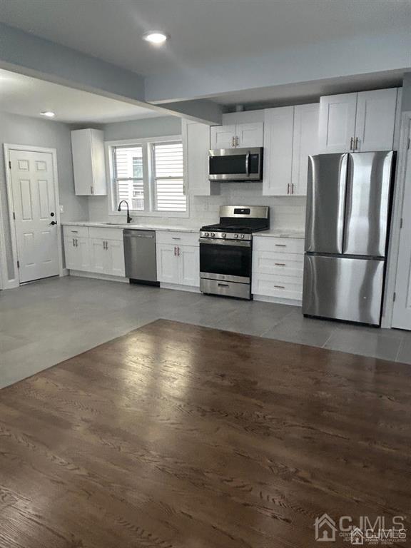 Building Photo - 37 Brookside Ave