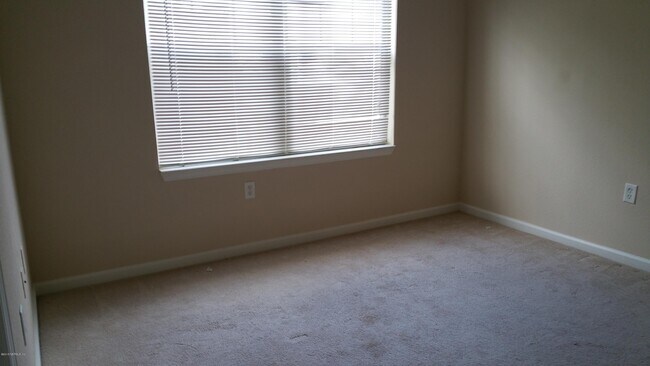 Building Photo - 3750 SILVER BLUFF Blvd