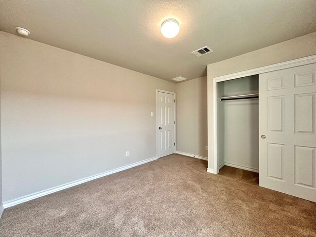 Building Photo - 3/BR 3.5/BS Two-Story Home with Large Bedr...