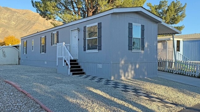 Building Photo - 21100 State St