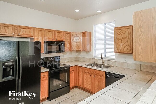 Building Photo - 10802 Barclay Ct