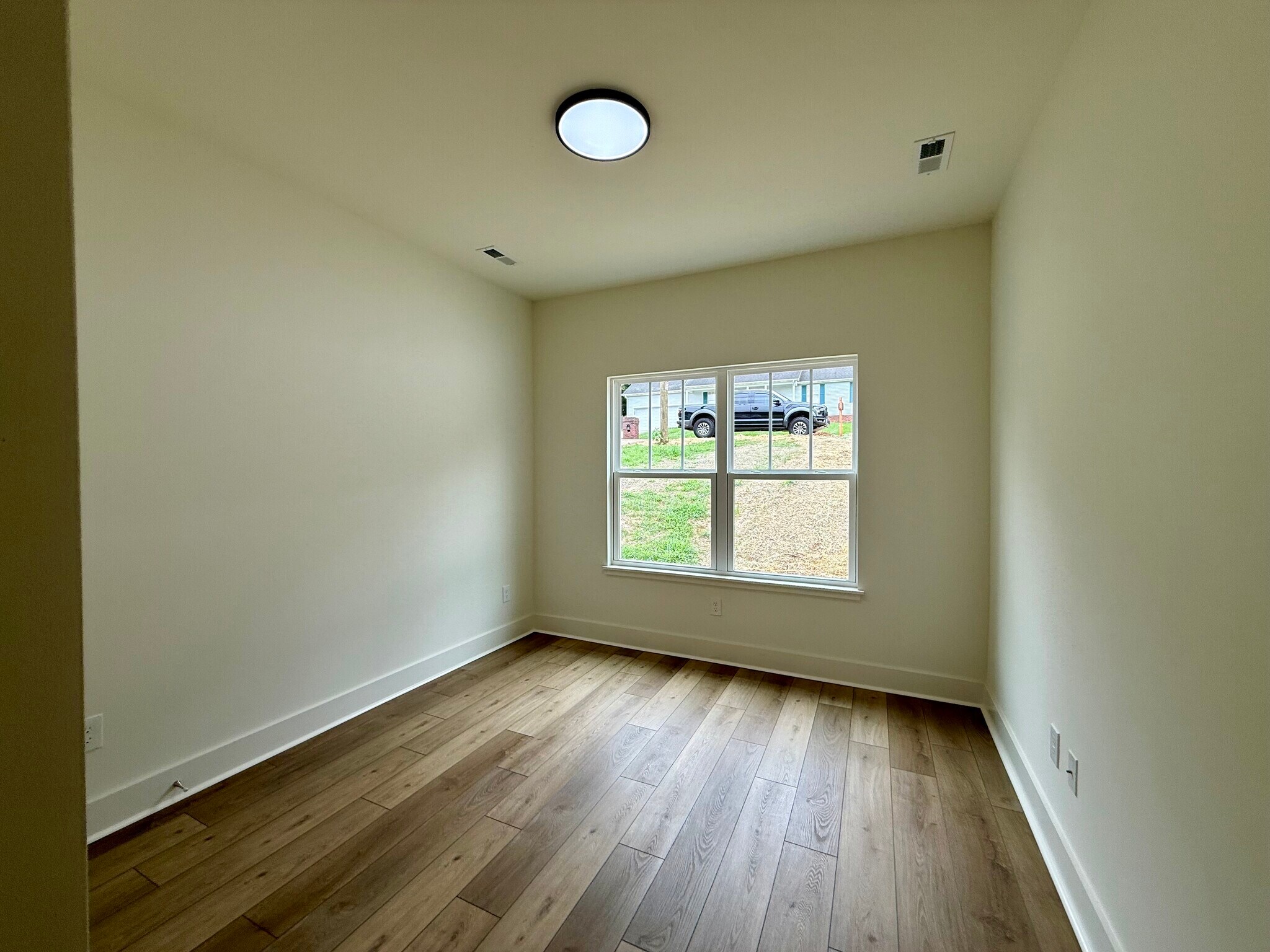 Building Photo - 7413 Westridge Dr
