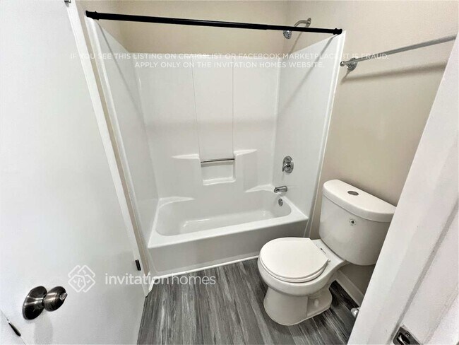 Building Photo - 5006 Stoney Point Cir