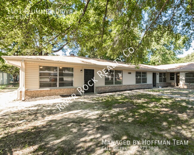 Building Photo - 1401 Plummer St