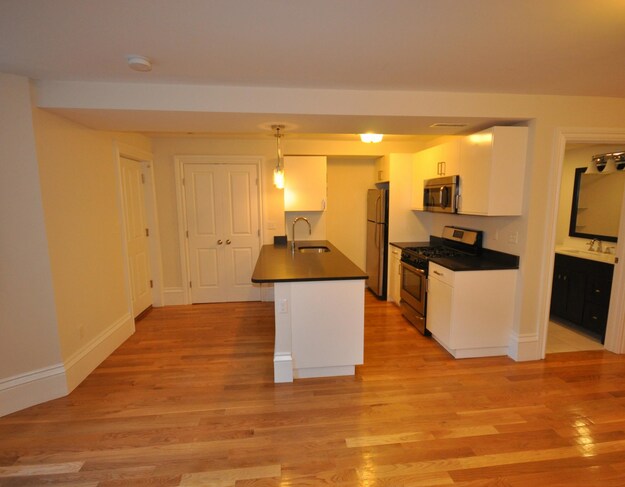 Building Photo - 661 Massachusetts Ave