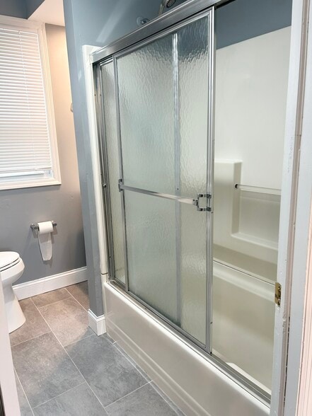 1st Bathroom - 10 Devon Ter