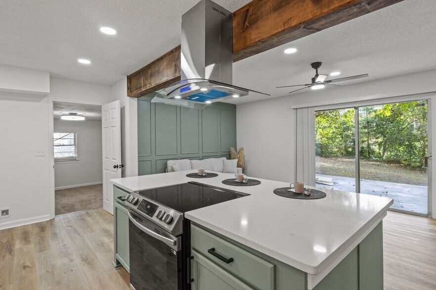 Building Photo - 2378 Green Forrest Dr