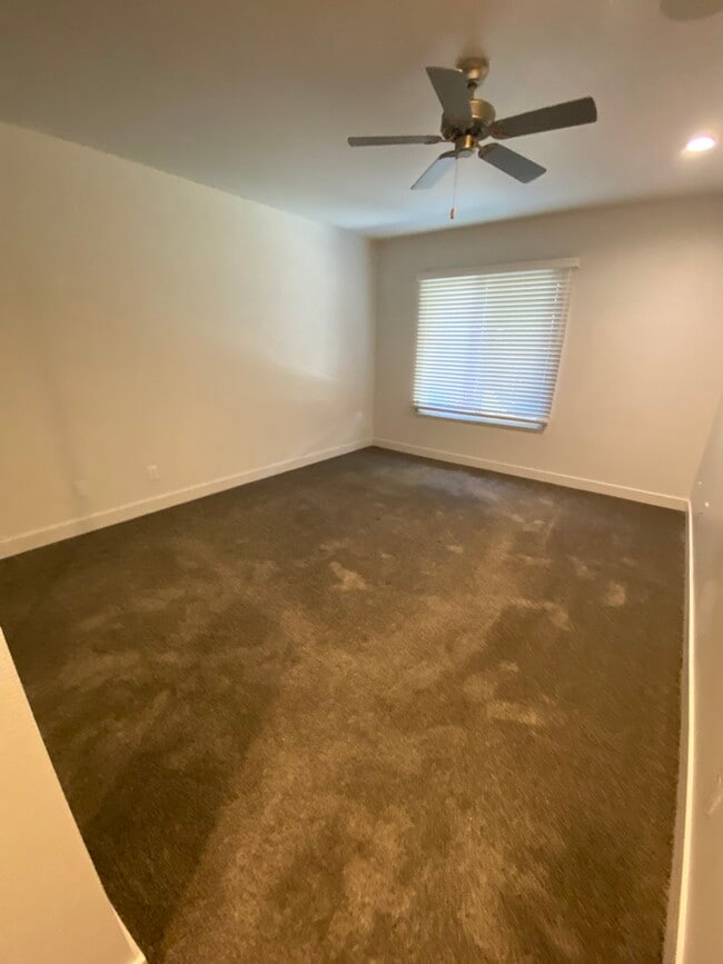 Building Photo - 26107 Galvez Ct