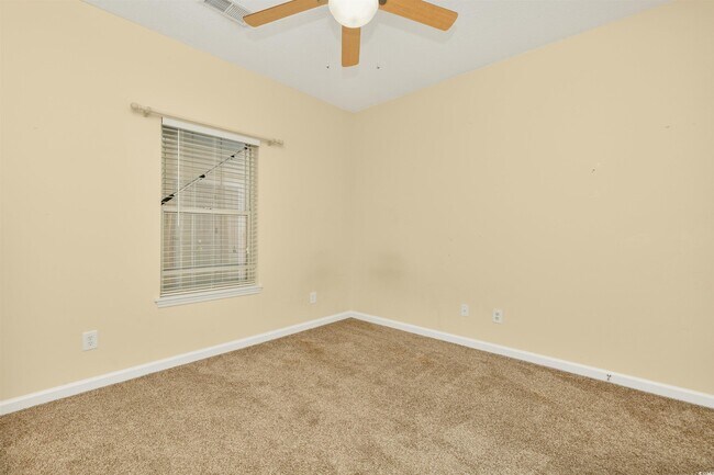 Building Photo - 2040 Cross Gate Blvd