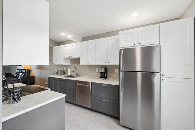Building Photo - 8703 Bardmoor Pl