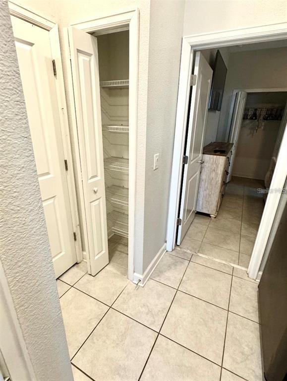 Building Photo - 160 Taft Dr