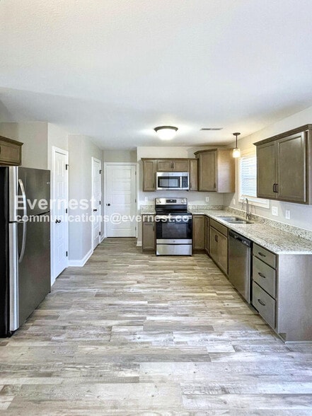 Building Photo - 1101 Cardinal Crk Dr