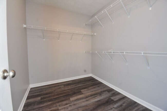 Building Photo - Coming Soon! 3 Bedroom 2 Bathroom- Pets Considered