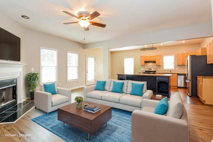 Building Photo - 4167 Arapaho Dr