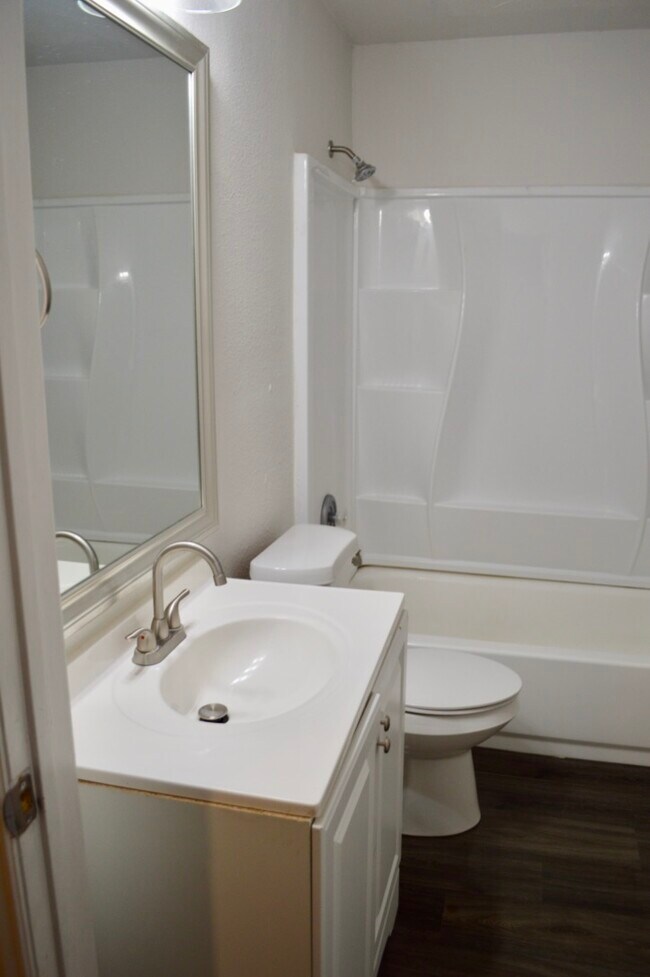 Building Photo - 416 Collingsworth