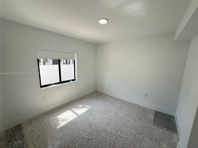 Building Photo - 180 NE 57th St