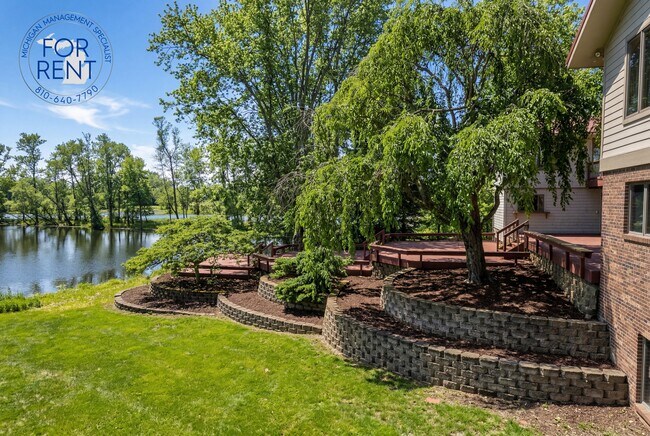 Building Photo - 7255 E Baldwin Rd