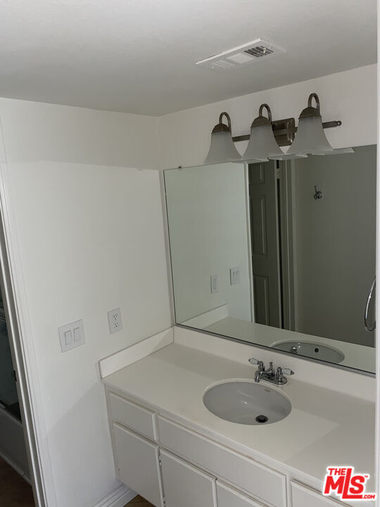 Building Photo - 675 Oak Run Trail