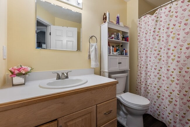 Building Photo - 25 Magnolia Ln