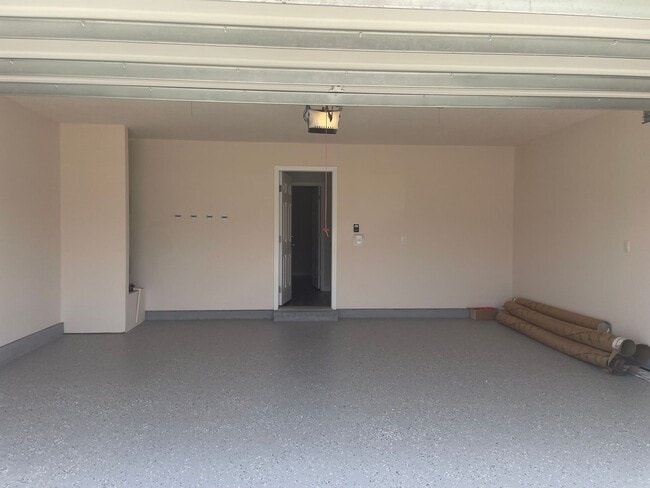 Building Photo - 5241 Peach Dr