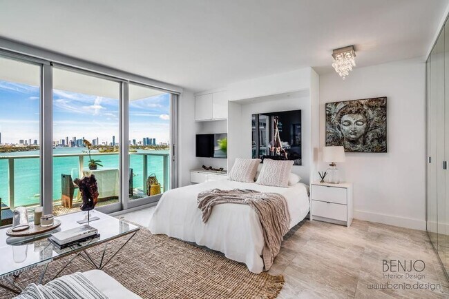 Building Photo - 1000 West Ave