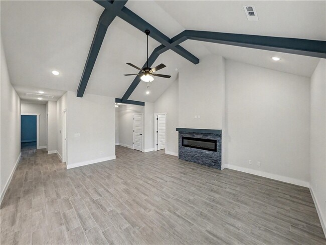 Building Photo - 6907 SW High Meadow Blvd