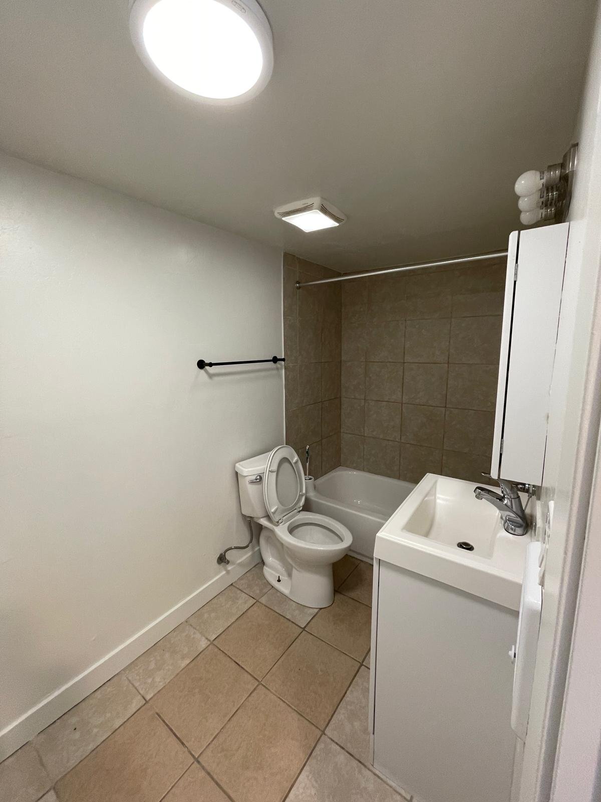 Building Photo - 3169 S 700 E