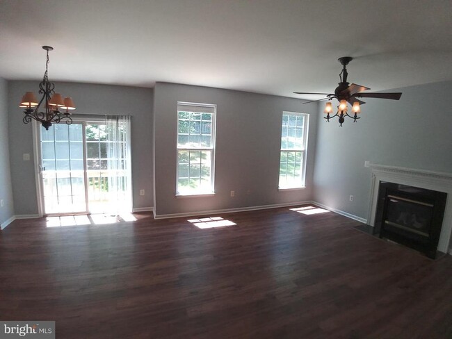 Building Photo - 11302 Currituck Ct