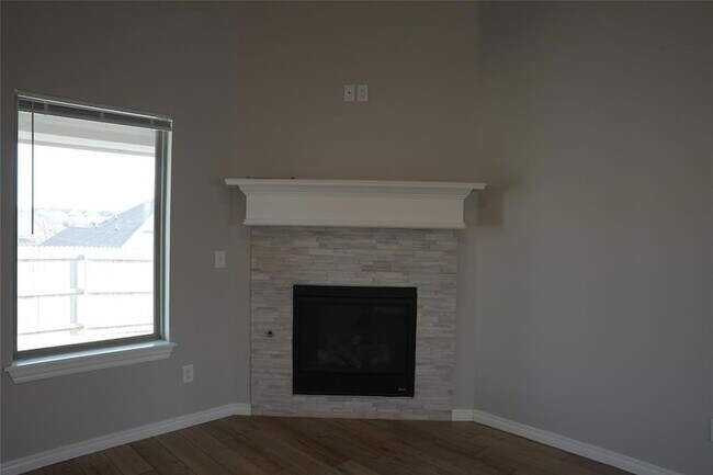Building Photo - 5216 Bing Cir