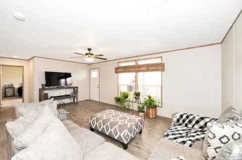 Building Photo - 70 Gallinas Crk Rd