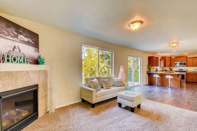Building Photo - 5 bedroom in Shoreline WA 98133