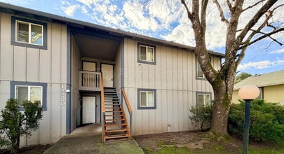 Building Photo - 12220 SW Longhorn Ln