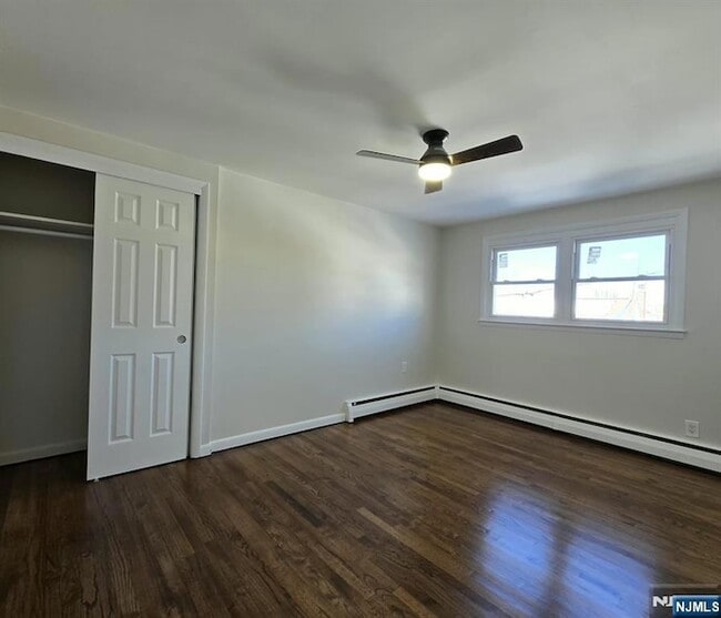 Building Photo - 73 Hillcrest Ave