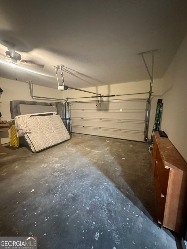 Building Photo - 186 Bellewood Oak Dr