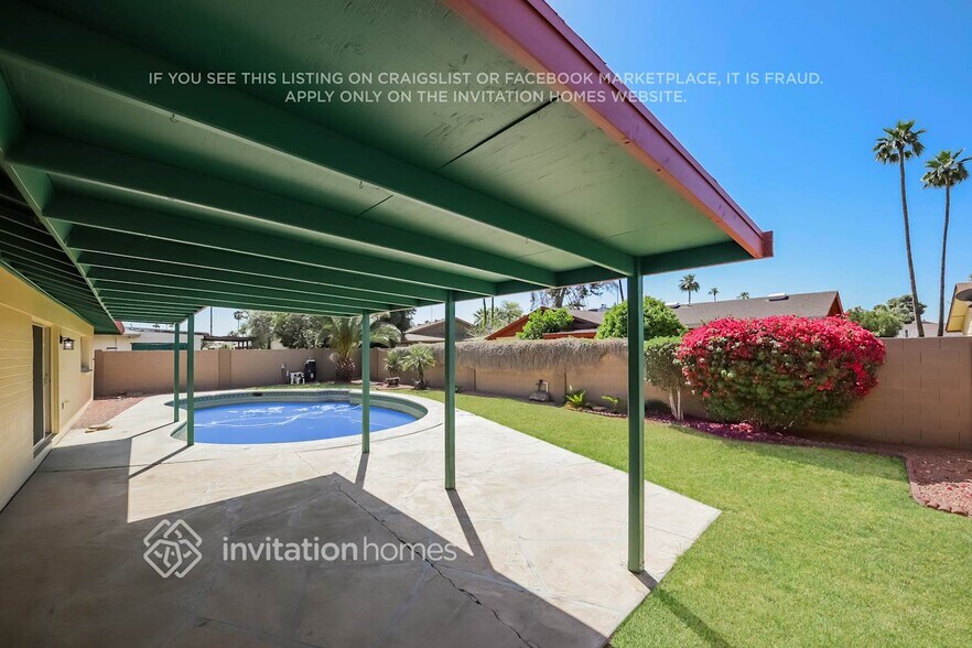 Building Photo - 5043 W Frier Dr