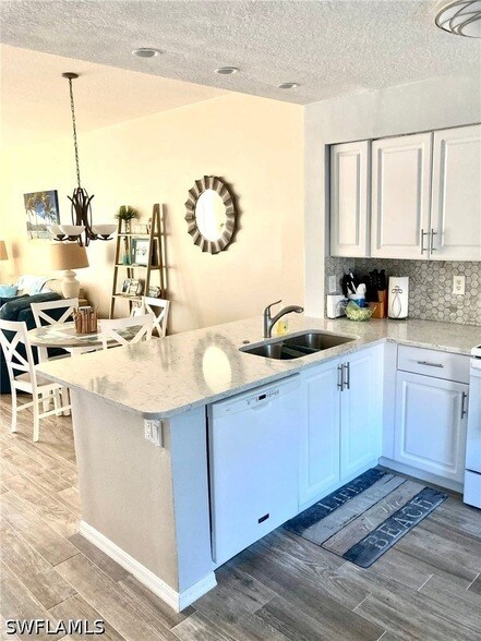 Building Photo - 6750 Huntington Lakes Cir