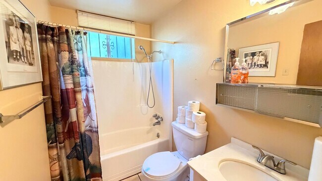 Building Photo - 52111 Acorn Ln