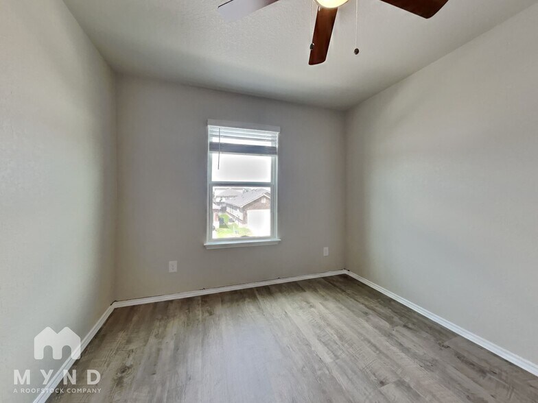 Building Photo - 7504 Rose Robin Run Ct