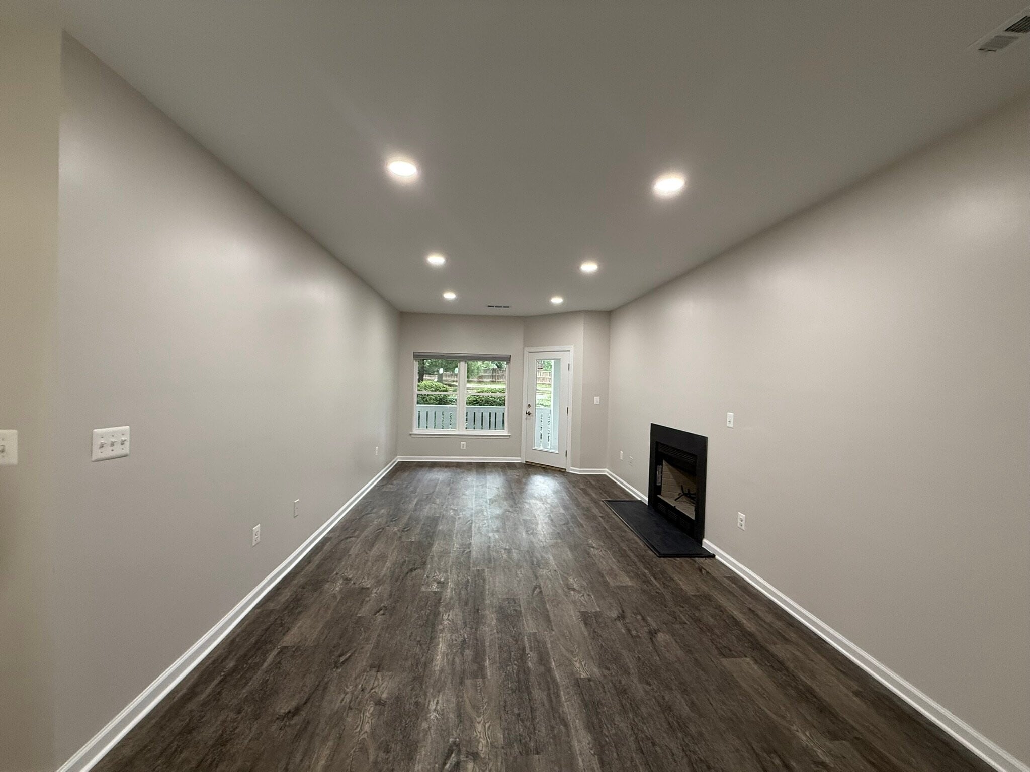 Building Photo - 14301 Rosy Ln