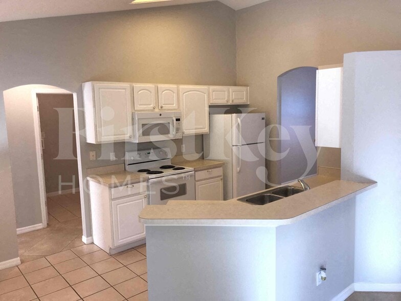 Building Photo - 1550 Golfside Village Blvd