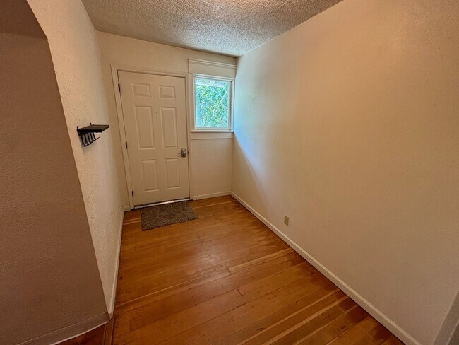 Building Photo - 2301 W Regan Ave