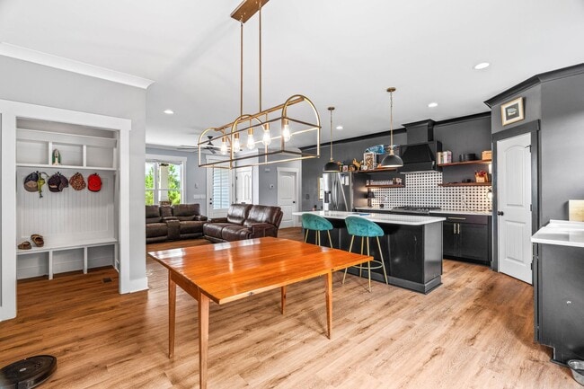 Building Photo - 3 Bedroom, 2 Bath Home on 6 Private Acres – $1,950/Month