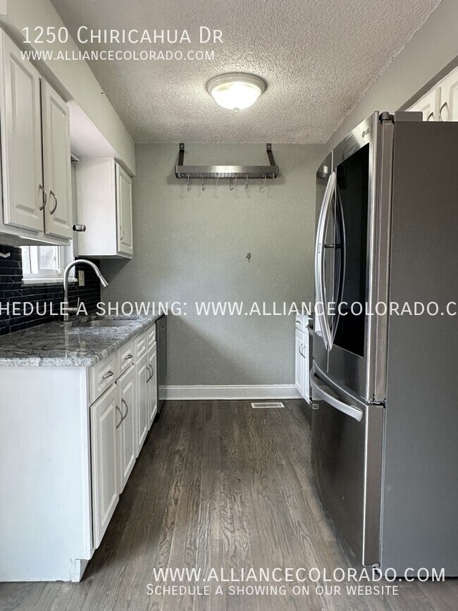 Building Photo - 1250 Chiricahua Dr