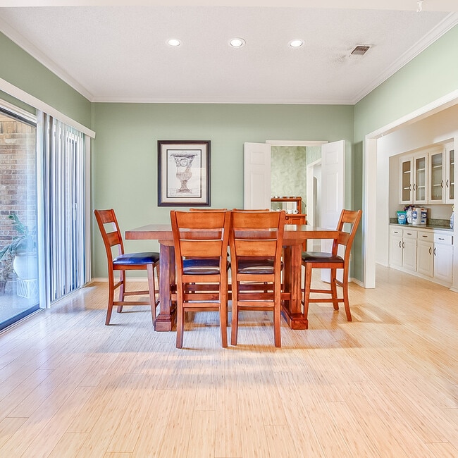 Building Photo - 5725 Ridgerock Ct