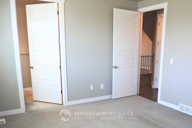 Building Photo - 3977 W Penstemon Wy