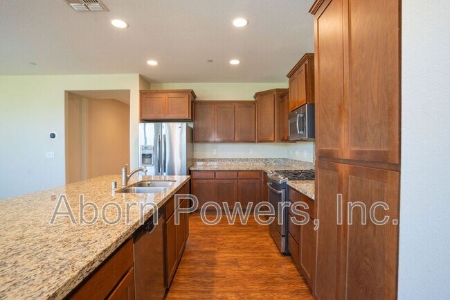 Building Photo - 7048 Greenford Way