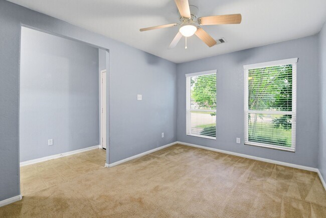 Building Photo - 16763 N Blue Jay Dr