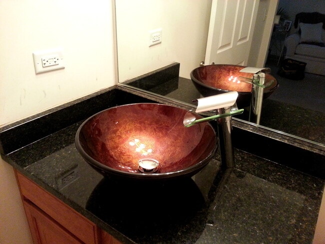 Building Photo - 928 Charlton Ln