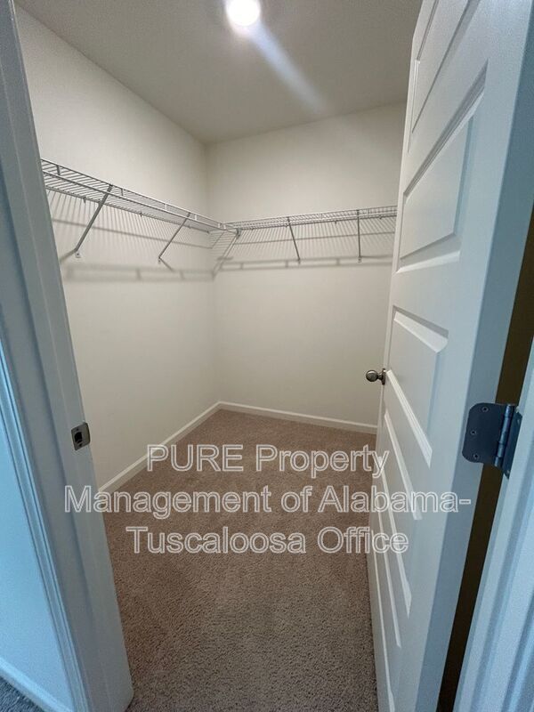 Building Photo - 3509 Magnolia Hls Dr