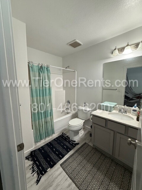 Building Photo - NO DEPOSIT option available for qualified ...